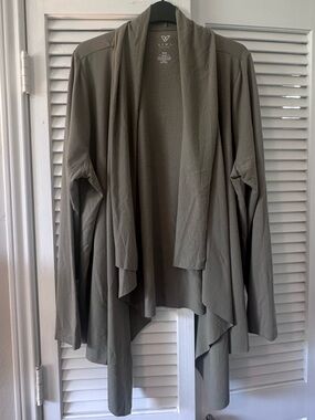 NWT LIVI Active Size 18/20 Buttery Soft Open-Front Cardigan Wrap Olive Green
